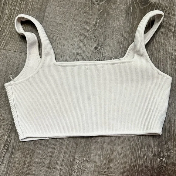 Kendall & Kylie crop tank - Picture 5 of 7